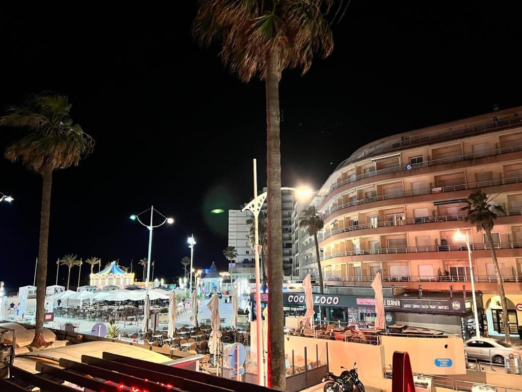Appartement Vue Mer Parking Prive Place Med Canet-en-Roussillon Bagian luar foto
