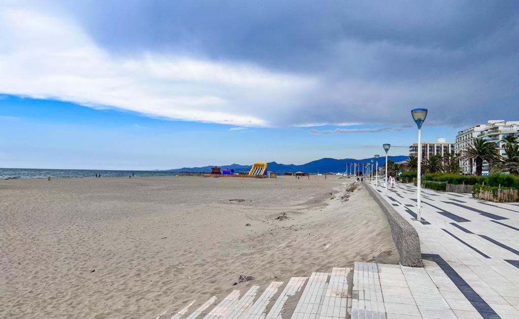 Appartement Vue Mer Parking Prive Place Med Canet-en-Roussillon Bagian luar foto