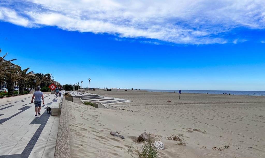 Appartement Vue Mer Parking Prive Place Med Canet-en-Roussillon Bagian luar foto